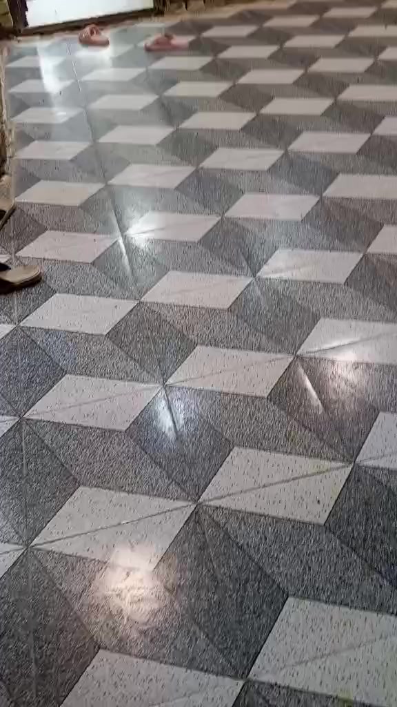 بسم الله الرحمن الرحيم 
بيت زراعي للبيع 
الرفاعي صوب الشويلات 
منطقة السيملات 
المساحة 200متر
غرفتين وصاله ومطبخ وديوانيه 
وصحيات داخلية وخارجية 
البناء طابوك الأساس كونكريت 
السكف كونكريت  مثل ماموضح الفيديو 
للتواصل الاتصال على الرقم الموجود بالاعلان 
#ملاحظه 
الرقم لصاحب البيت***********
او مراسلة الصفحة 
#هادي_الحجيمي
