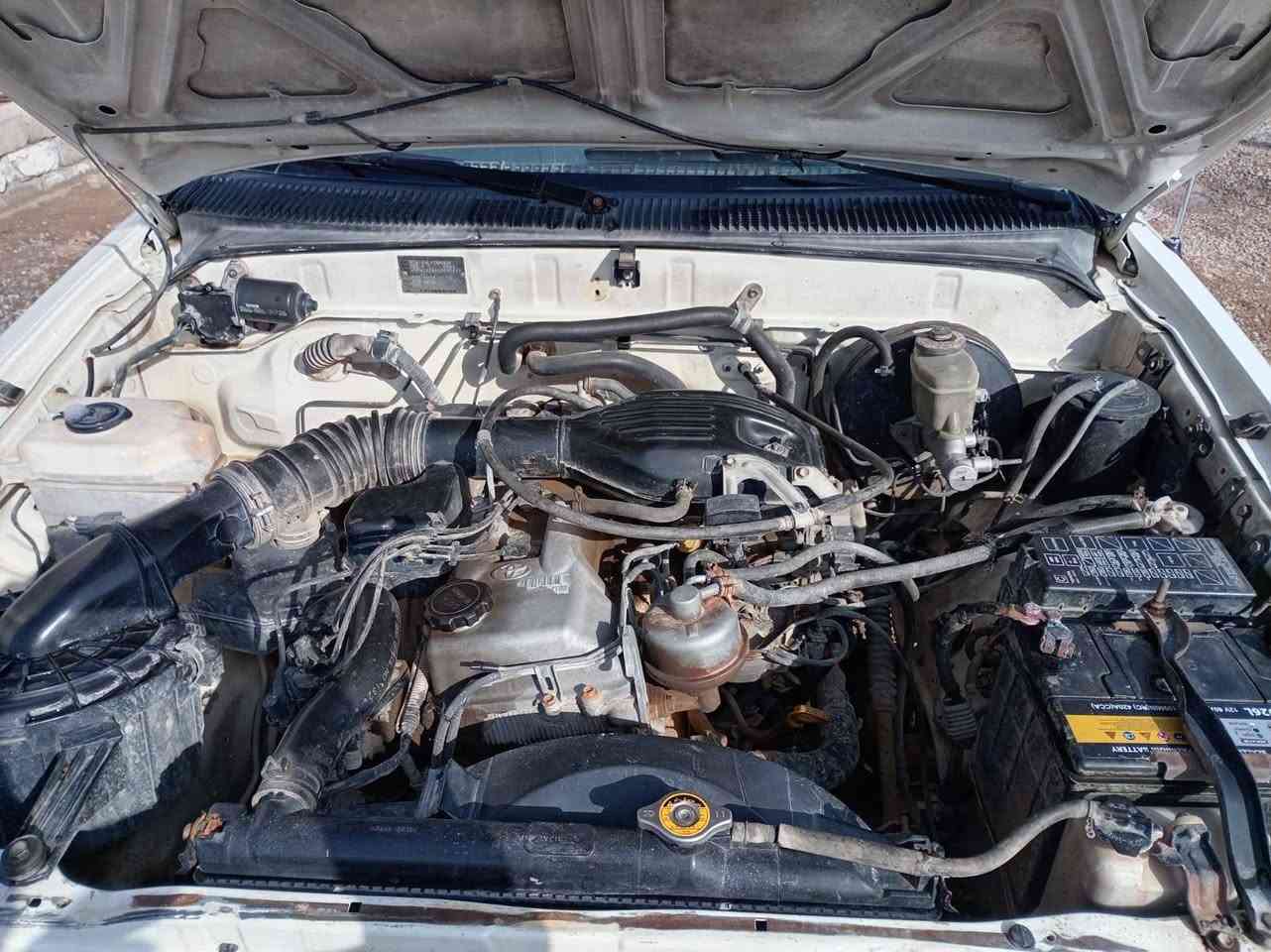 سلام عليكم بيكم 2001خليجي مكفوله كفاله عامه عدا بيهه بارد مثل ماموضح بالصوره محرك كير مكفول رقمه صلاح الدين تحويل ثاني يوم السعر خاص 
عنوان  صلاح الدين تكريت 

***********

***********
