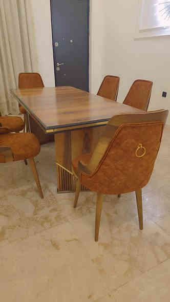 ميز طعام تركي زان ٦ كراسي اخو الجديد ب٤٠٠ قفل 🔐 ماخذي ب٧٥٠ الف الشراي يتصل ع رقم ***********
