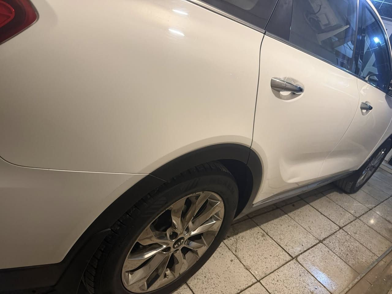 كيا سورنتو خليجي
رقم انكليزي جديد مشروع وطني 

موديل ٢٠٢٠

دبل شباك الشكل الجديد 

لون ابيض 

٦ سلندر ٧ راكب 

فوووووول مواصفات بدون فتحة 

بصمتين: تشغيل وتقفيل 

بنووورما طكتين جام 

بردات خلفية اصلية ￼￼

الباب الخلفي كهرباء 

كشنات جلد اصلي لونين 

كشنات ٢ كهرباء 

شاشة كبيرة اندرويد 

جي : بي: اس : خرائط طرق 

كامرة دوارة اصلية 

حساس امامي وخلفي 

مري شفط مع القفل 

تحكم استيرن فول 

حاكية : ابلوتوث: اوكس 

شاشة الدشبول الكترونية 

نظام ايكو درايف 

نظام سبورت ورياضي وعادي 

تبريد ابيانو لمس 

تبريد ٣ قطع ثلج 

مانع انزلاق وانحدار 

اضواء ترحيب بليدات 

علامة سورنتو بلدوسة 

لد امامي وخلفي 

لايت زنون اصلي 

اشاير بلمري 

يدات نيكل اصلي 

ويل اكروم ١٩

تخم تاير جديد لك 

ادك جرس بال١٢٠

لايت اسود ٥ عدسات 

كير ومكينة وصدر وحدادية وتبريد خير من اللة 

كفالة بدون قطرة صبغ وبدون ضربة وتبديل واشخوط وبارد وصبغ 

سيارة جديدة ومال بيت مابية اي نقص 

الرقم الدولي الجديد/ هزة جديدة/ سنوية جديدة 
رقم بغداد
كتلوكات الشركة موجودات

مكان السيارة /صلاح الدين /بلد 

 السعر //٢٥٧$

واتساب 

للاستفسار الاتصال على ***********

‭

٠٧٨٤ ٥٨٧ ٨١١١‬
