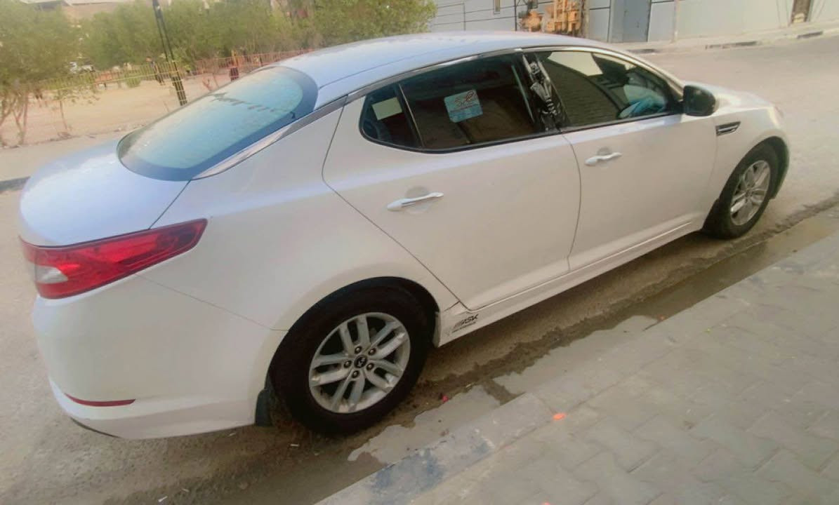 كي فايف ٢٠١٢ وارد كوري بيها باب السايق تبديل 
گير و مكينة 
وارد كوري ما ينكفل من الصبغ
حدادية نص عمر 
السعر ١٠٠ ورقة و بيها مجال
العنوان البصرة 
رقمي *********** البصرة, العراق
