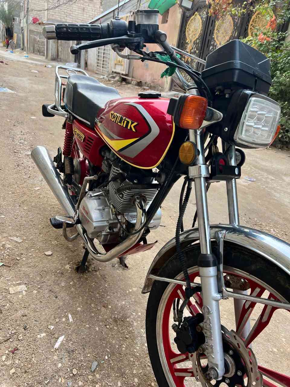 سلام عليكم 
سيفان ٢١ مرقم كربلاء 
محرك مكفول الدراجه خير من الله مال شغل 
السعر 1350 وبيها مجال 
العنوان:كربلاء-طريق الحر-قرب جامعه اهل البيت ع كربلاء, العراق


**إذا كنت صاحب هذا الإعلان وتريد حذفه لأي سبب، رجاءا أرسل رسالة إلى الدعم الفني**