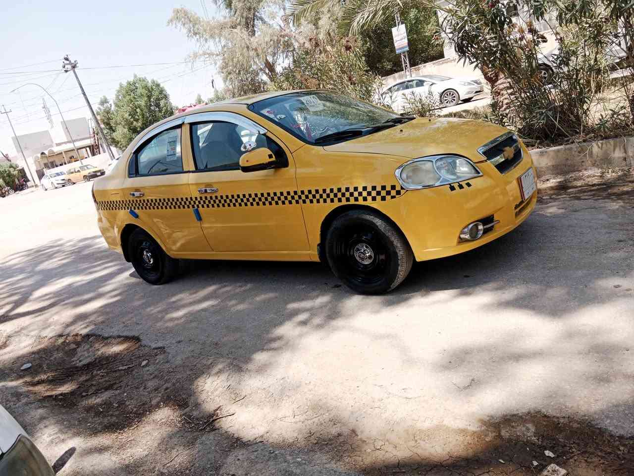 ﷽
للبيع أفيو خليجي مديل 2009 رقم نجف و سنويه مجدد2028 مصفر من كلشي هيئه وغرامات مكفول كفالة  لاضربه ولا تبديل تخم تاير بعدجديد وحداديه تونيه مسويه كهربائيات كله شغاله شاشه  مكينه جديده وكير كفاله عل شرط تبريد شغال 
 السعر(43) وبيه مجال لشراي رقم***********
مكان نجف مناذره .
