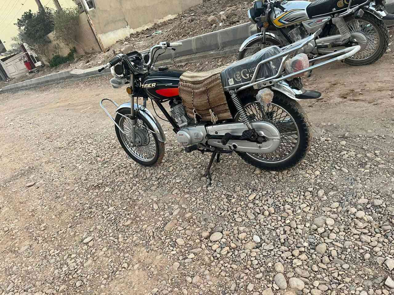 سلام عليكم عليكم دراجه تايكر ٢٠٢٠ دراجه كهربائيات شغله محرك شلعه اشك الكاع للاستفسار اتصال خاص ما متواجد 
 ***********
