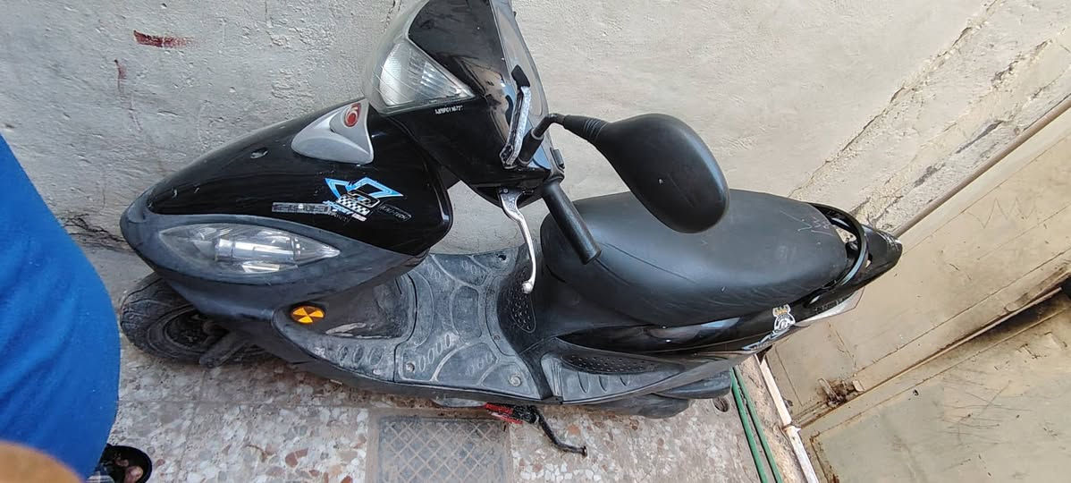 اسلام عليكم كامكو جيل 3موديل 2014دراجه صاله 40يوم تقريبا من ماخذهة من الحاويه


**إذا كنت صاحب هذا الإعلان وتريد حذفه لأي سبب، رجاءا أرسل رسالة إلى الدعم الفني**