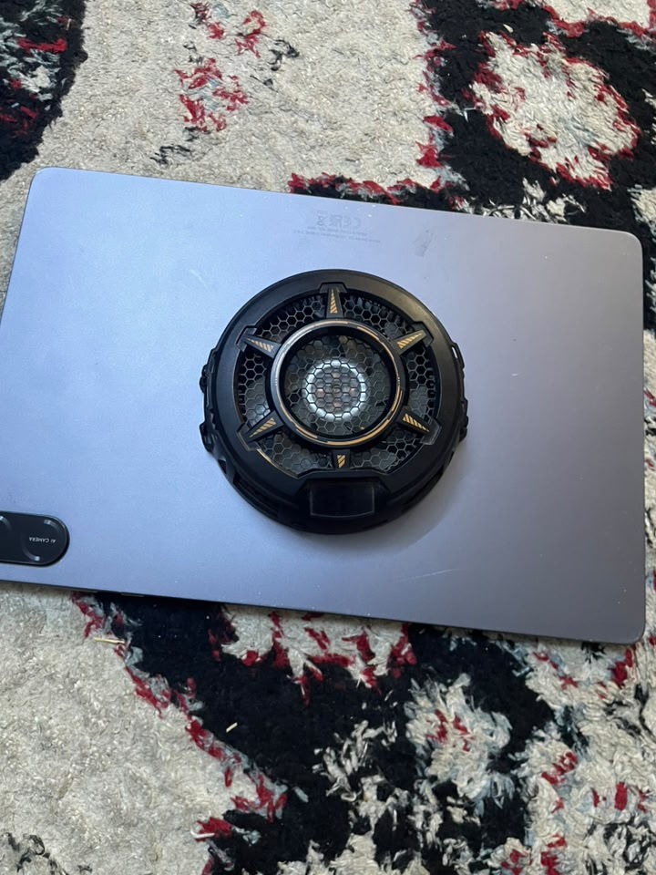 متوفر honor pad x8a
ذاكرة 128
60 فريم
يجي وياه مبرد وكيبورد وماوس وستاند
نظافة 99‎%
اشتريته هو وغراضه قبل شهر ب 400
السعر 270 قفل وبي مجال لل 260
لايوجد توصيل عنواني بغداد حي القاهرة
للتواصل واتساب ***********
