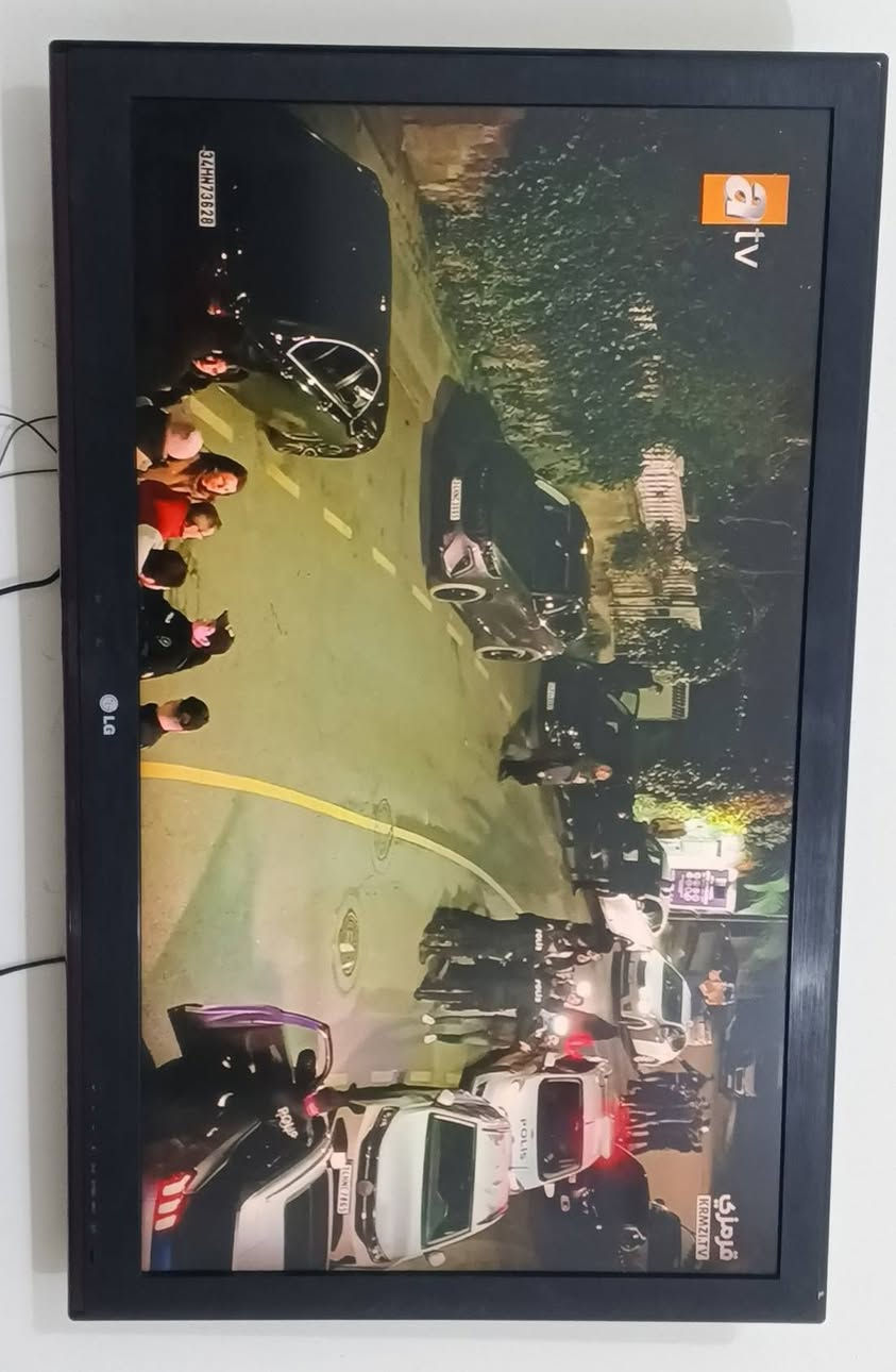 شاشه حجم 46 LG اصلي للبيع 200 بيها مجال طويريج الجمعيه بدون نت


**إذا كنت صاحب هذا الإعلان وتريد حذفه لأي سبب، رجاءا أرسل رسالة إلى الدعم الفني**