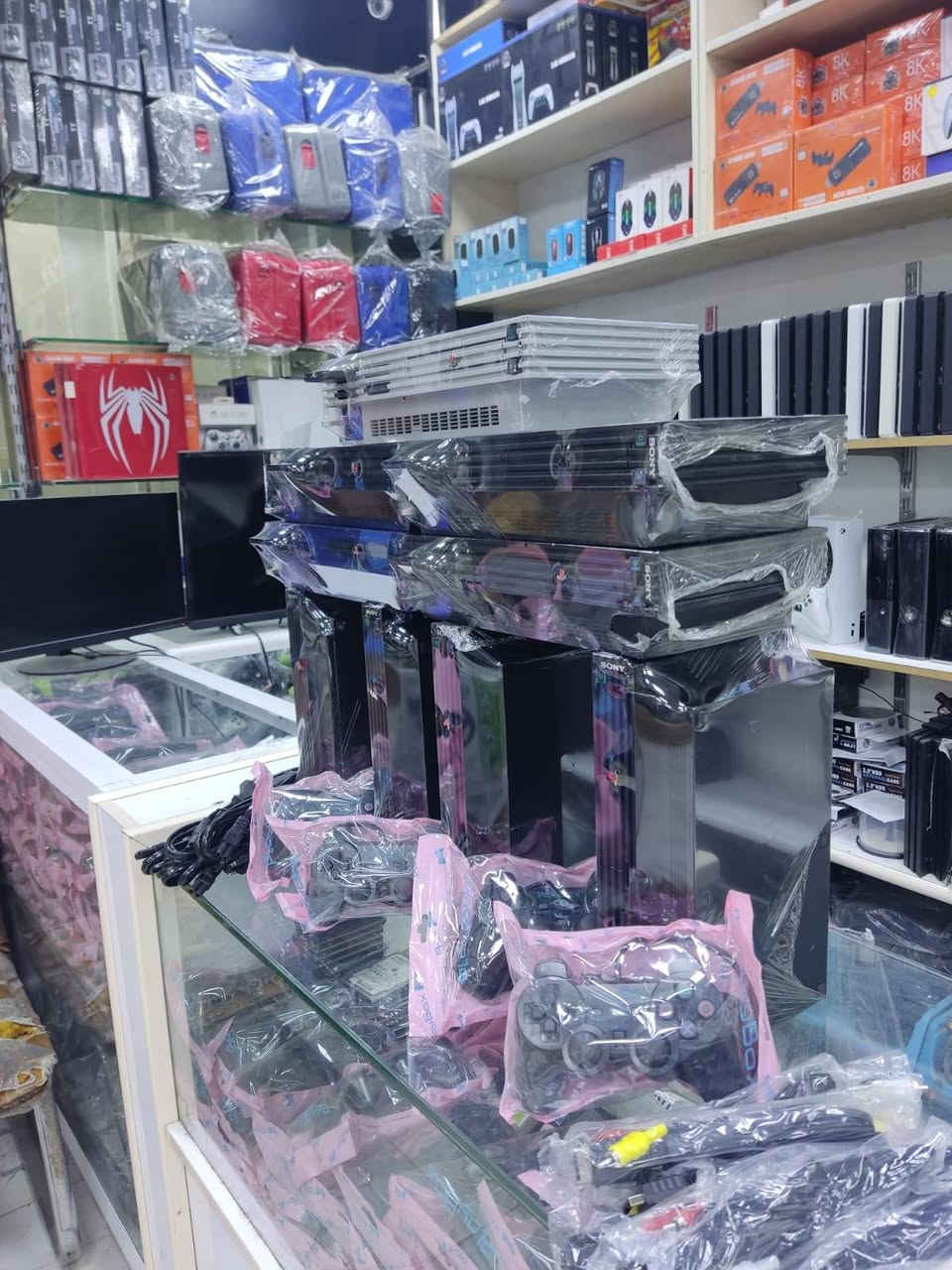 عروض❤️‍🔥
 Play BoX💥❤️‍🔥
ماتخلص 🎮👾 
السعر فقط😉/55,000 وتوصيل مجاني   لكل المحافظات  العراق🇮🇶 
#جهاز بلي ستيشن 2  جهاز
 باله أصلي نظيف كلش 
 مع كامل ملحقات 🎮🕹
1_مع يده عدد 2
2_فلاش 32G مع 65 لعبه
3_مع ضمان شهر واحد

موزع اجهزه والعاب الفيديو ،،،🇮🇶 

متجر Play Box 
الموصل دواسة عمارة القدس الطابق الارضي
يوجد توصيل داخل الموصل وجميع المحافظات،🚙

واتساب ***********
