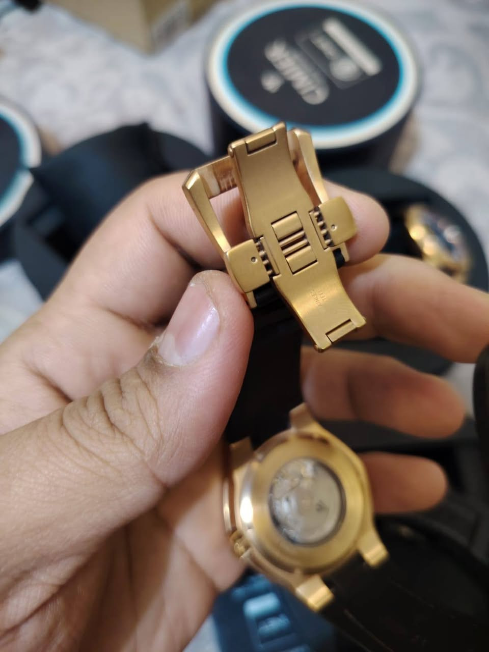 يا الله ساعات سيماير اوتوماتيك  شرط ابلادي لا مصلح ولا ابدل اي شي مكفول 6 قطع معه المرفقات الاصليه  2 برونزي و4 اسود مستخدم نضافه 95% سعر القطعه لبرزنوي 280$ و السود 260$


**إذا كنت صاحب هذا الإعلان وتريد حذفه لأي سبب، رجاءا أرسل رسالة إلى الدعم الفني**