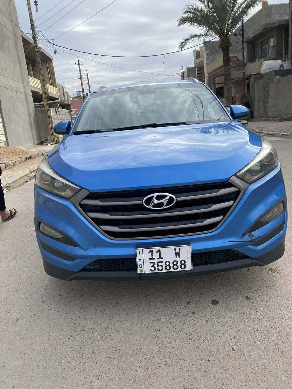السلام عليكم توسان 2016 ورد امريكي السياره نص فول محرك ٢٠٠٠ الحادث مال أمريكيا باب خلفي بعده ممصلح سياره جاهزه باسمي المكان بغداد الشراي يتصل بيع او مراوس حسب القناعة ***********
