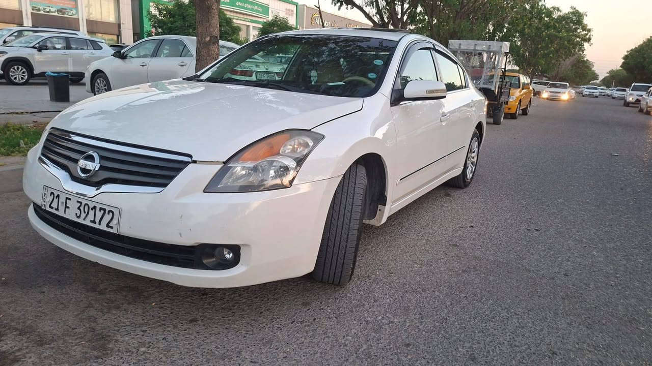 التيما 2009 خليجي 
فول مواصفات واحد على واحد 
بدون صبغ بدون ضربة 
حتى دعاميات بلادي مامصبوغ 
كير محرك بشرط 
كهربائية كل شرط فحص
طخم تاير جديد 
باترى جديد 
رقم  وسنوية جديد حتا نهاية 2029
شرط تحويل وكالة نفس اليوم 
مكان كفري  

***********
