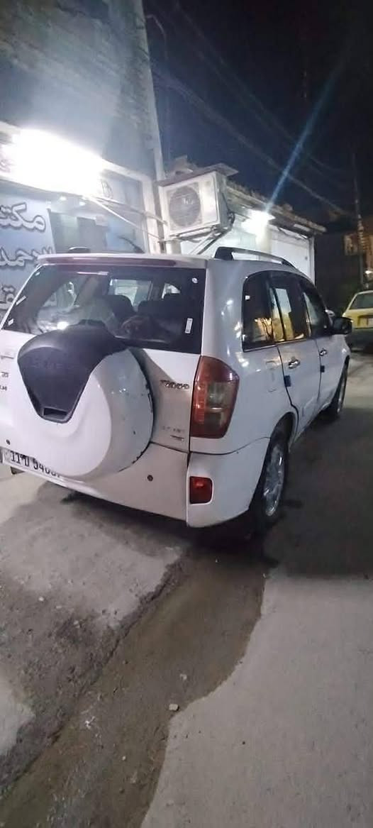 السلام عليكم 
شيري تيكو للبيع 2013
رقم بغداد الجديد بسمي
تحويل ثاني يوم 
سنويه لل27
محورها كير ومحرك كورلا 
1800 خير من الله
تبريد كهربائيات كلها شغاله 
حساسات شاشه كامره 
دوشمه جديده 
اناره داخليه 
بيها  خياس قليل بل ابواب
وتكحيلات قليله 
السعر65 بيها مجال 
مكاني بغداد 
للاستفسار 
***********
