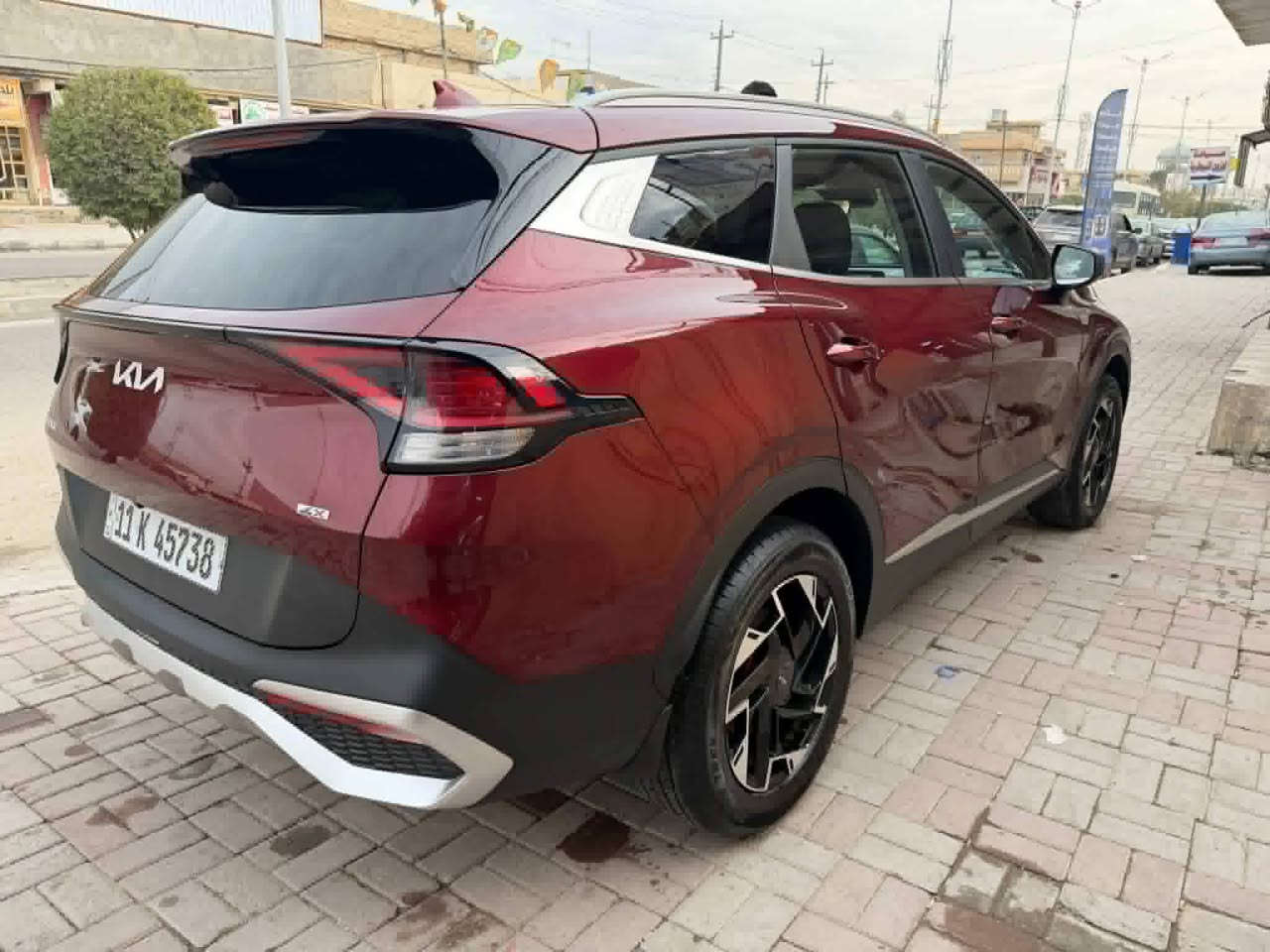 KIA SPORTAGE LX 2023
( رقـم بـغـداد بـأسـمـي )
• الـمـواصـفـات •
• رادار امـامـي 
•  مـانـع اصـطـدام
• حـسـاسـات خـلـفـيـة
• كـامـرة خـلـفـيـة
• شـاشـة تـدعـم كـار بـلـي 
• سـايـد ابـريـك بـصـمـة 
• ثـلاث أنـظـمـة قـيـادة ( سـبـورت - نـورمـل - سـمـارت )
• قـيـادة ذاتـيـة 
• نـظـام مـنـحـدرات 
• مـثبـت سـرعـة
•  تـحـديـد مـسـار
لــون الـسـيـارة : احـمــر 🔴
رقــم الـشــاصــي : KNDPUCAF4P7144028
حـادث الـسـيـارة : ( كـمـا مـوضـح بـالـصـور ) فـقـط الـدعـامـيـة 
مـلاحـظـة : الـسـيـارة بــدون صـبـغ 
الـسـيـارة وارد امـريـكـي
لــلــتـــواصـــل والاســتـــفــسـار
لـلـمراسـلـة : ***********
للاتـــصـال : *********** 
ــــــــــــــــــــــــــــــــــــــــــــــــــــــــــــــ
مـوقـع الـسـيـارة : الـفـلـوجـة 📍
