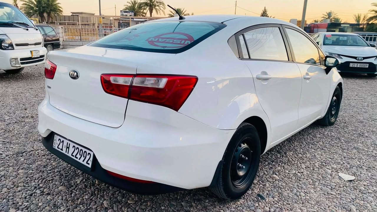 السلام عليكم للبيع بسعر مناسب كيه ريو موديل 17 خليجي محرك 1600 دوش السياره جديده بعدها علا وضع الشركه ماتصرف عليها ربع كير محرك صدر شرط تبريد ثلج سياره جاهزه مال جناي بيها شويه صبغ بل هلالات رقم سليمانيه جديد تحويل مباشر السعر$ خابر وتدلل مكان العلم اربيضه ***********     ***********
