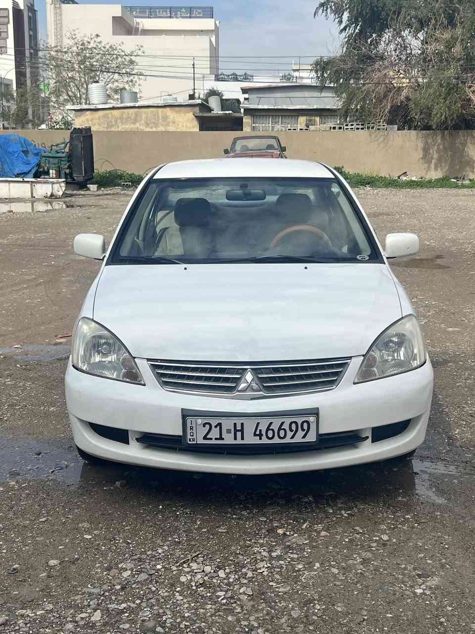 سلاموعليكوم. لانسر موديل2011كئرومه كينه به شه رت ته بريد مه زبوته دووپارجه ساردى تيايه  پيتاقه ى بانزينى هه يه  ماشالله سه ياره يه بئ عه يبه سعرى 95مه جالى تيايه ژماره مووبايل ***********
