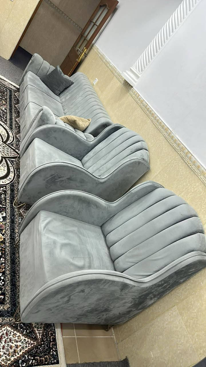 بۆ فرۆشتنە پاک و خاوینە لە هەولێر12 نەفەریە ***********
