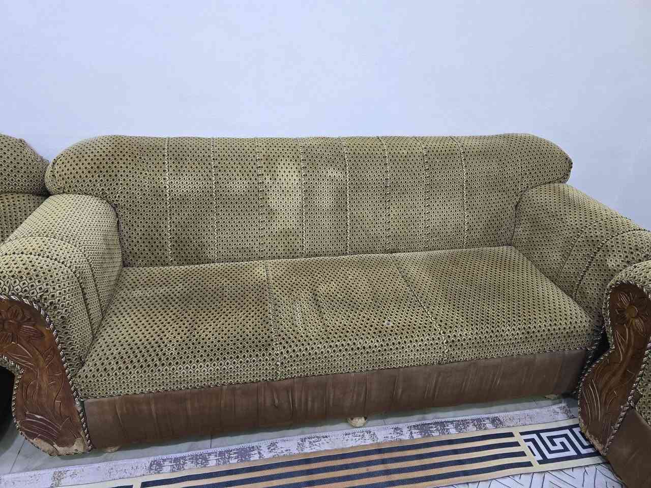 السلام عليكم 
تخم لبيع ٨ نفرات نظيف وقوي عوزة فقط صبغ من جوة 
السعر ١٥٠ وبي مجال الشراي


**إذا كنت صاحب هذا الإعلان وتريد حذفه لأي سبب، رجاءا أرسل رسالة إلى الدعم الفني**