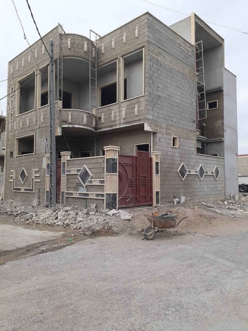 هاذا شغلي حلان مرمر كوبنات وجهات شغل هندسه اسعار مناسبه متفرق هاذا رقمي ***********@***********
