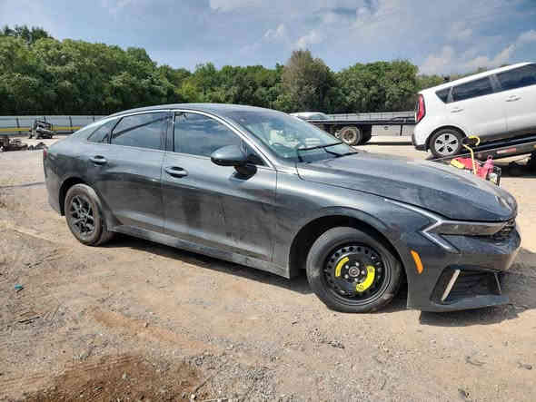 السلام عليكم 
كيا k5 موديل 2025 وارد امريكي فئة LXS 
ماشية 19 الف 
المواصفات :
- دبل شاشة 
- تحكمات ستيرن
- تحكم التبريد لمس
- شواحن لاسلكية
- مودات قيادة
- رادارات و حساسات
- تحديد مسار + رادار تفاعلي
- مثبت سرعة + قيادة ذاتية 
- منبه خروج عن المسار 
- 4 كاميرات 
- لايت لد
- نقاط عمياء + اشاير بالمري 
- بصمة

الحادث / ثلاث قطع فقط بچم كبس 

السعر / 135 واصل ميناء ام قصر ( قابل للتفاوض بشكل بسيط )

ملاحظة / السيارة حالياً مشحونه 

للتواصل / ***********
الرقم بيه واتساب النجف
