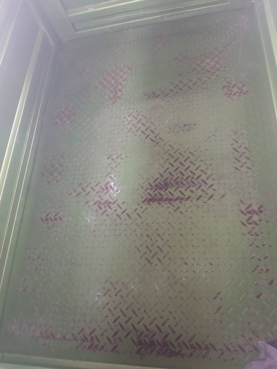 سلام عليكم ستوتة شحن للبيع جاهزة من كلشي مكاني بغداد ***********
