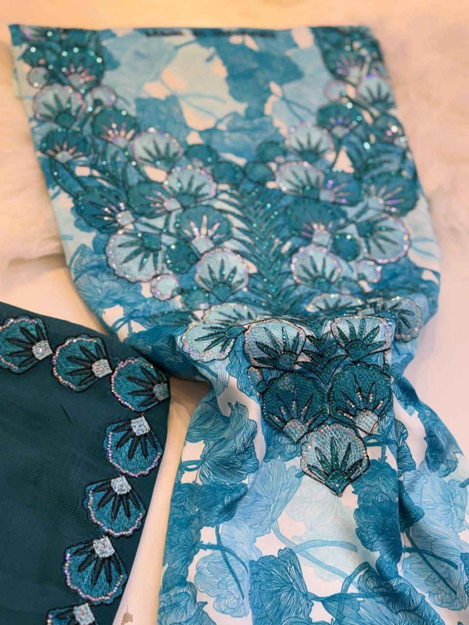 مخاوير قماش 4 مترات القطعه مع شال  جمله فقط


**إذا كنت صاحب هذا الإعلان وتريد حذفه لأي سبب، رجاءا أرسل رسالة إلى الدعم الفني**