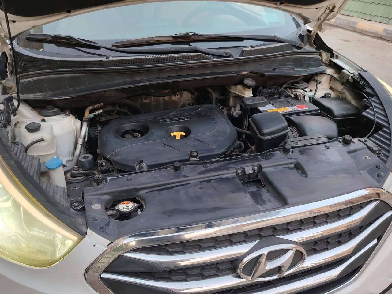 سلام عليكم توسان أمريكي مديل ٢٠١٥ للبيع او مراوس كرنفال أو سيدونا
تفاصيل السيارة تفضل خاص وبالخدمه 
سعر١٤٠$
عنواني بغداد بلديات 
رقم ***********
