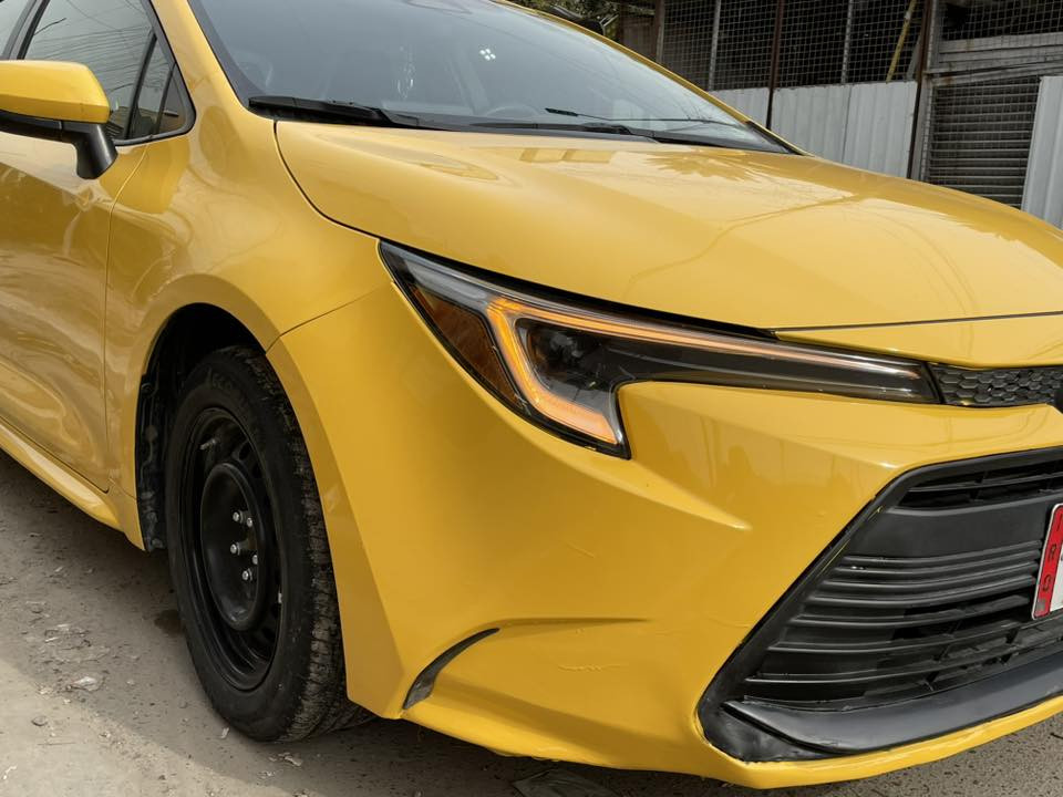 🚗 للبيع: تويوتا كورولا LE هايبرد 2023
📍 مكان السيارة: بغداد الاعظميه
📞 للتواصل: ***********

📊 المسافة المقطوعة: 47500مايل
🛠️ المحرك: 4 سلندر – 1800cc هايبرد

⚠️ أضرار السيارة:
• وارد أمريكي – حادث خلفي 
• تبديل قبغ الصندوك مع تصليح الجاملغ الخلفي
• الإيرباكات سليمة 
• صور الحادث مرفقة مع الصور
السونر مرفق مع الصور
📌 تفاصيل إضافية:
• رقم السيارة: بغداد الدولي الجديد
• باسم المالك – تحويل مباشر
• لون السيارة:اصفر -اجره
📞 للتواصل: ***********
