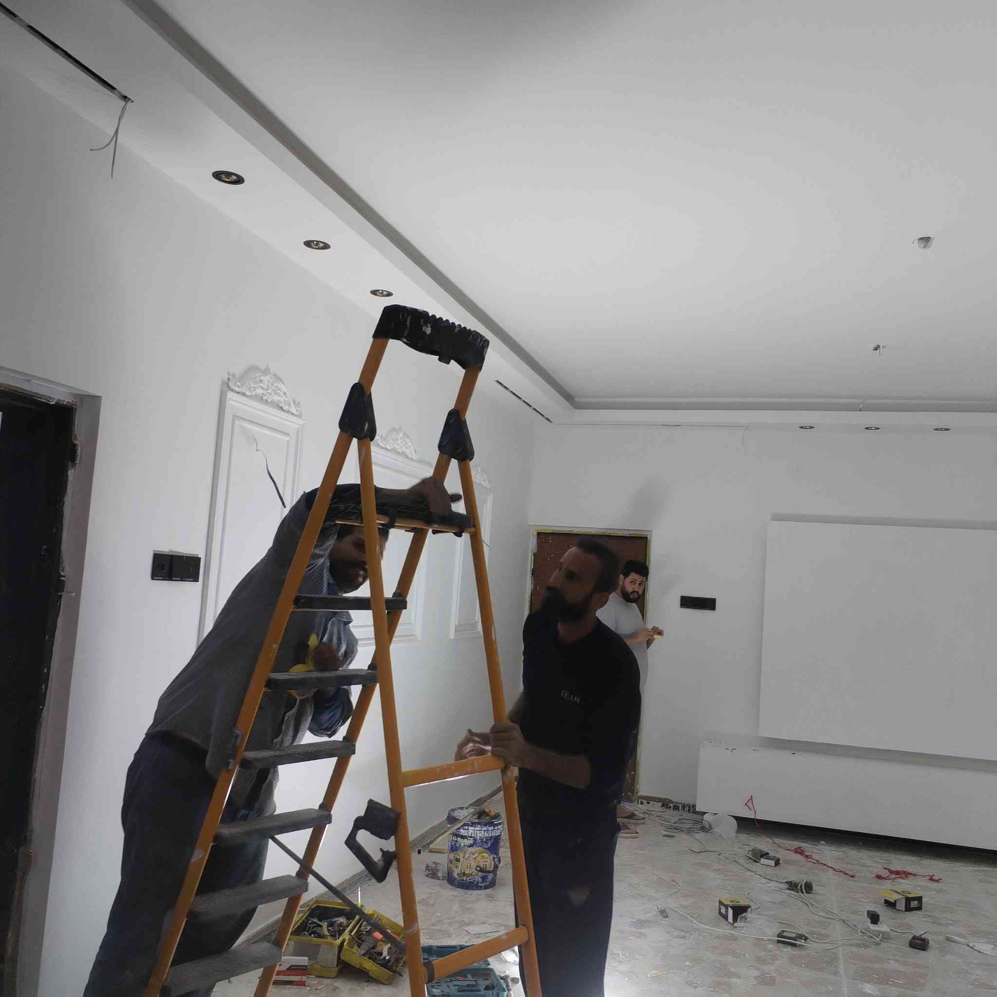 جزء من اعمالنا ،،،هذا قبل وبعد العمل،،، الهم صلي على محمد وال محمد اخوكم محمد الكهربائي للتاسيات الكهربائية عامة ***********
