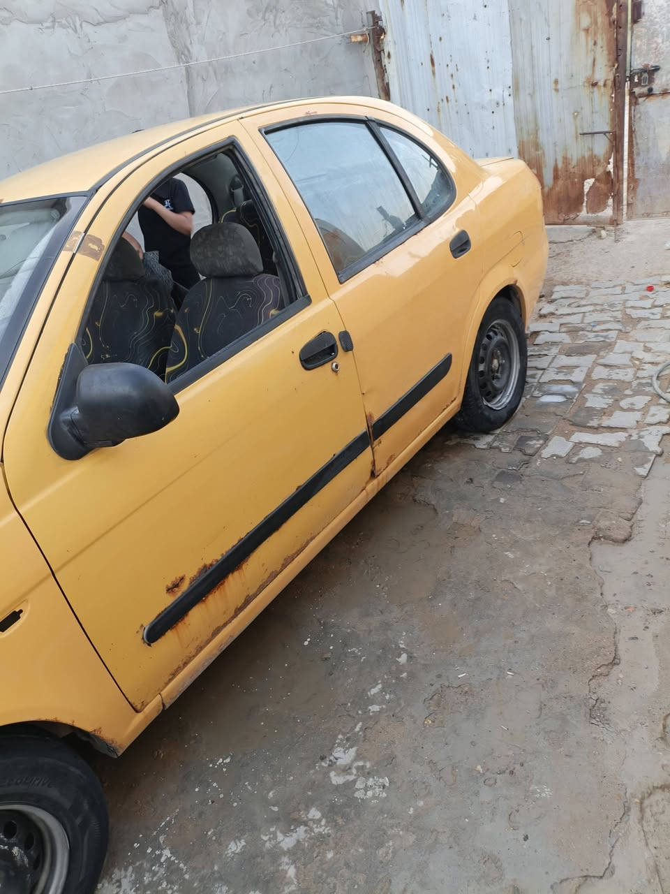 سلام عليكم طيبه مديل16للبيع محرك وكير جدد لا تنقيص ولا تبخير والباقي شوف العين عنواني بصره تنومه***********
