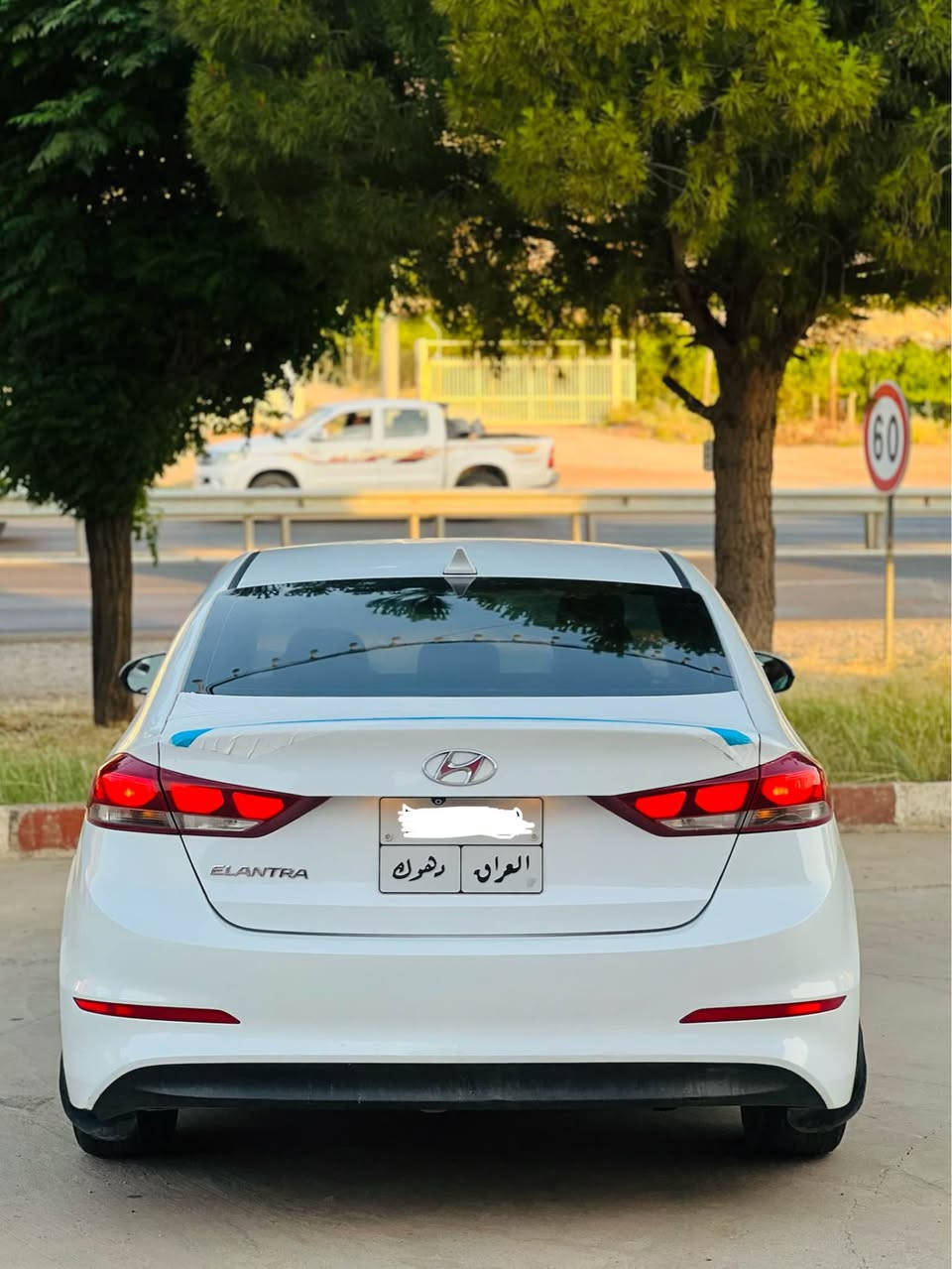 ئه لنترا موديل ٢٠١٧
٦٦مايلا يا جوي (ماشي ٦٦)😱
محرك سيا ره دوش و نه فكريه (محرك دوش مو مفتوح)
ويل كروم+لايت ليت+نه شره+ عدسه ده بل گيره 
نيزم +Eco+Normal+sport
كوشن جلد (كوشنت جلد) 
شاشه مه زنه ( شاشه كبير)
ستيرن تحكم
دخل سبي و ره ش (داخل سياره اسود أبيض)
٣قتعه سبخ بي داخل بي يرباگ(بدون دوخل بدون اربگ) دهوك, العراق


**إذا كنت صاحب هذا الإعلان وتريد حذفه لأي سبب، رجاءا أرسل رسالة إلى الدعم الفني**