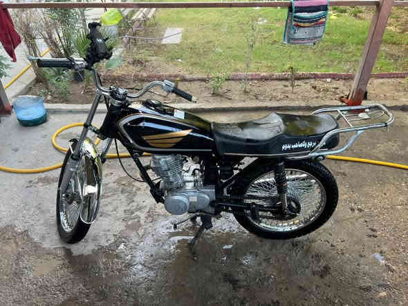 ارشا 17 ،كلك، اكفلك بيها من كلشي
الدراجة ماعوزها شي شغل واطلع سرعة ورزانه

350 وبيها مجال حك الجيه

 (ديوانية مركز)

*********** واتساب
