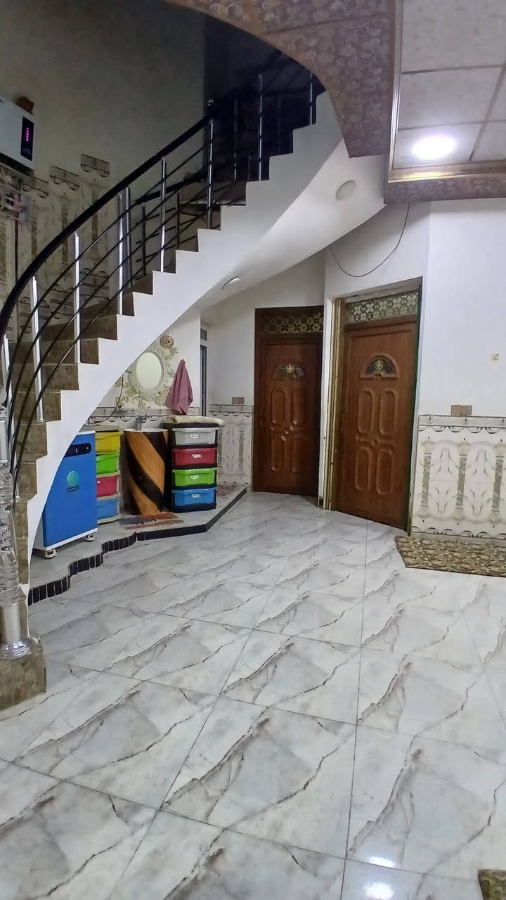 على بركه الله بيت للبيع دوانم المعمل مساحه ١٥٠متر طابق واحد ٢غرف نوم شارع تبليط خلف سياج المعمل السعر مناسب للاستفسار ***********
او زياره مكتب زمزم @إشارة
