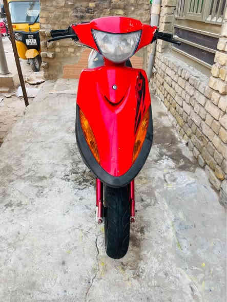 سعره 750 وبيها مجال ماكس عدلة 120 الدراجة هاون طياره رمبه الدراجة بس مبدلين بوشتها 55 السرعة كلشي شغال بيها منطول الطول وين ما يعجبك تفحص افحص ونكره سلف بكل وقت الله شاهد الشراي يتصل *********** عمارة
