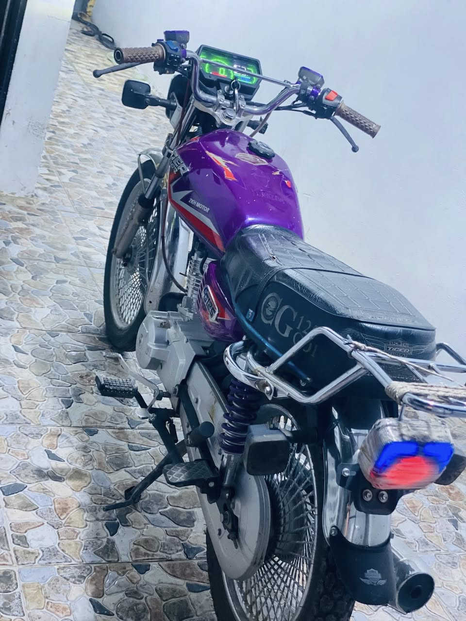 ‏دراجنوف للبيع محرك تاجر كل بلاد محرك كبس
***********
600￼￼￼
