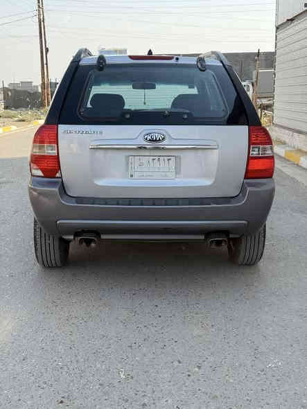 سلام عليكم سبورتج للبيع موديل 2008رقم بغداد كير محرك جدد باتري جديد تخم تاير جديدتبريد ثلج نغصه الصدر الأمامي نص عمره السيارة بيه ضربه بالجاملغ الخلفي ومصبوغه عام للجماليه مكان السيارة بغداد التاجي باب الأول السعر 88وبيه مجال الاتصال ***********/***********
