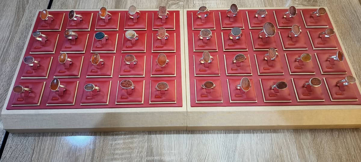 اللهم صلي على محمد وآل محمد
عيني 40 قطعه نازكات شلع ابيع السعر 1600 قفل مكاني بغداد مدينة الصدر *********** 
بل عافيه عل ياخذهن
