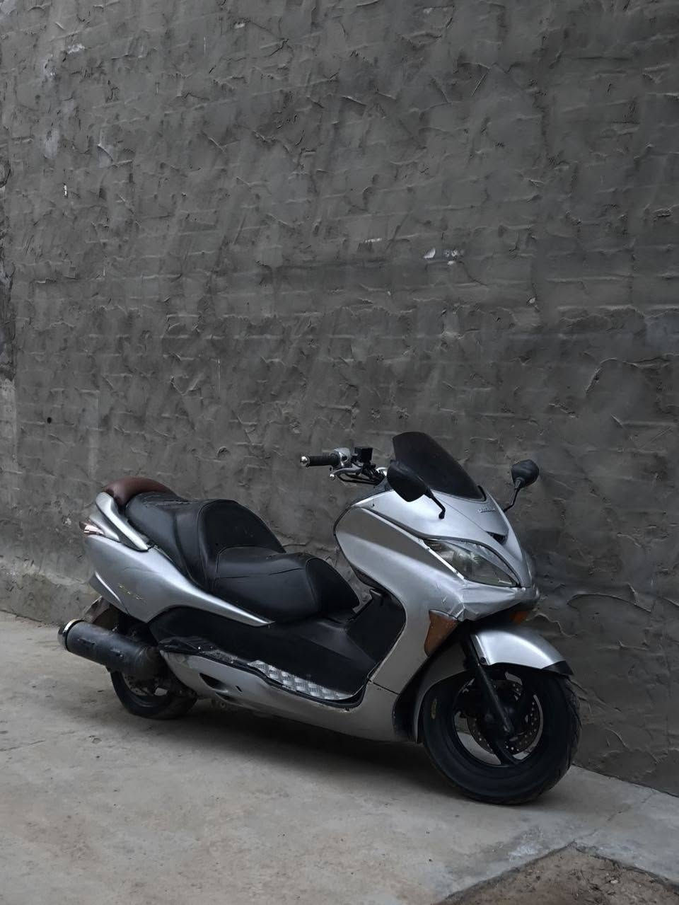 السلام عليكم
فورزة 09 دراجة جاهزة 

مامفتوحة

بصمة +

سايد بريك + امبثري عالي ولايتات زنون 

بريك امامي خلفي دسك 

ستاند كهرباء

رون واحد ونص مكفولة تبخير نضوح حماوة

اوراق موجوده 

واسف ع الاطاله 

مكاني بغداد حي الجهاد

السعر 775 وبيها مجال للشراي اتساهل مو مشكلة اخوان 

شباب رجاءً موضح كلشي مو تراسلني لو تخابرني تسأل من جديد كتبت كلشي حته لتعبون واني بخدمتكم 

*********** واتساب
