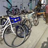 محل بايسكلات • بيع وتصليح • زين القوس