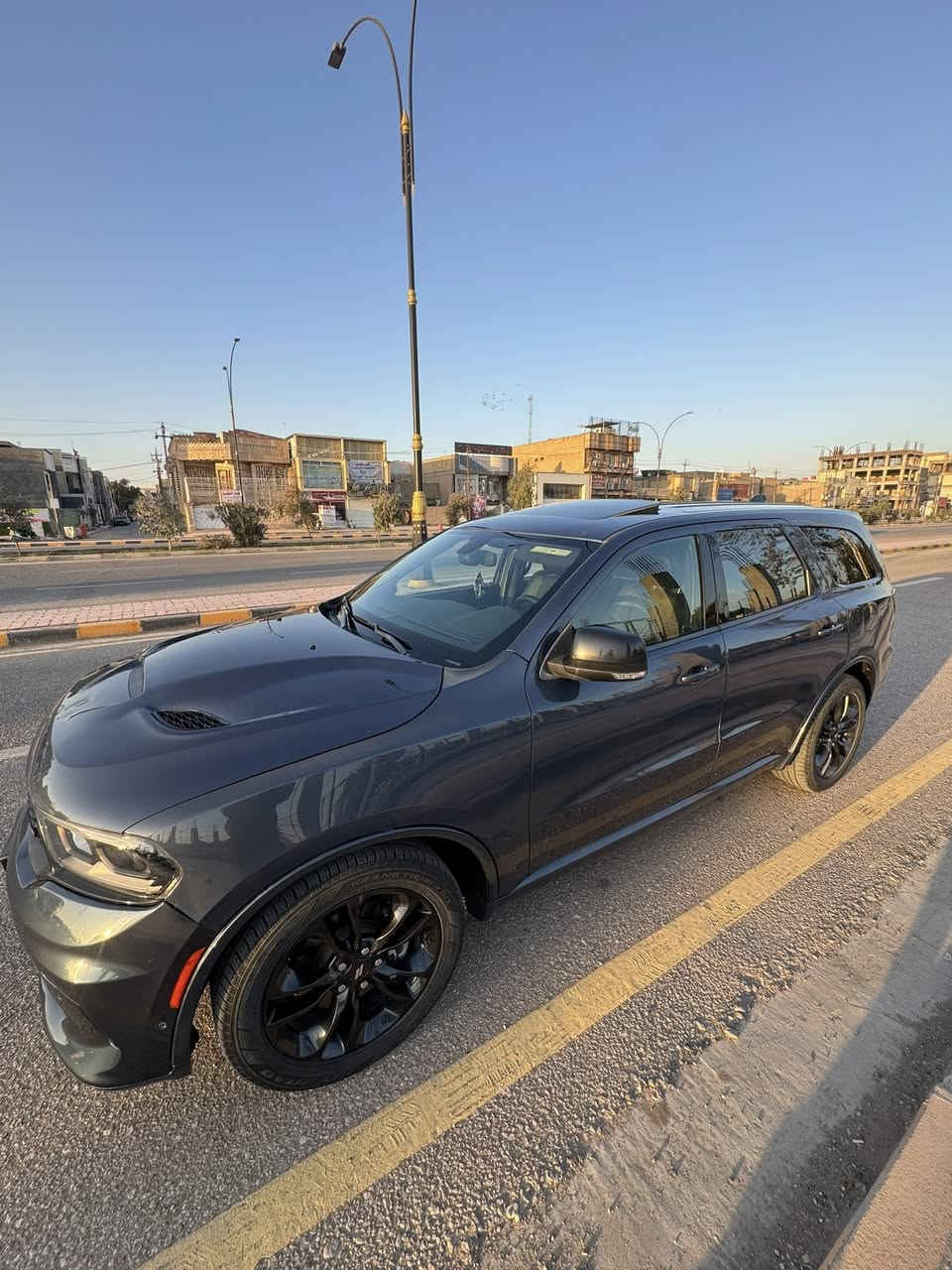 دورنكو موديل 2021  ( R/T 🔥الوحش )
‏مواصفات V8 HEMI                  

‏Black-top

‏فتحه سقف

‏ لكزوز بلاد

‏بجم ليد زينون 

‏حساسات امامي + خلفي

‏مانع تصادم

‏اوتو بارك

‏اوتو ستوب

‏ تحديد مسار

‏قياده ذاتيه

‏تحكمات ستيرن

‏اوامر صوتيه 

‏كشنات تدفئه 

‏كشن كهرباء

‏ستيرن تدفئه

‏تحكم ستيرن كهرباء

‏جنطه كهرباء

‏نضام اقتصادي ايكو

‏شفتات ستيرن

‏نضام سبورت

‏ماشية 86 الف كيلو 

‏انضمة وضعيات قياده

‏تحذير الخروج عن المسار 

‏شاحن هاتف

‏مقاعد جلد 

‏اطفاء وتشغيل عن بعد 

‏مقاعد كهربائية

‏وباقي المواصفات المعروفه

‏

‏رقم بغداد العنوان النجف الاشرف ………… 
للاستفسار *********** 
واتساب او اتصال ‬
285 و بيها مجال بيع او مراوس 

‏
