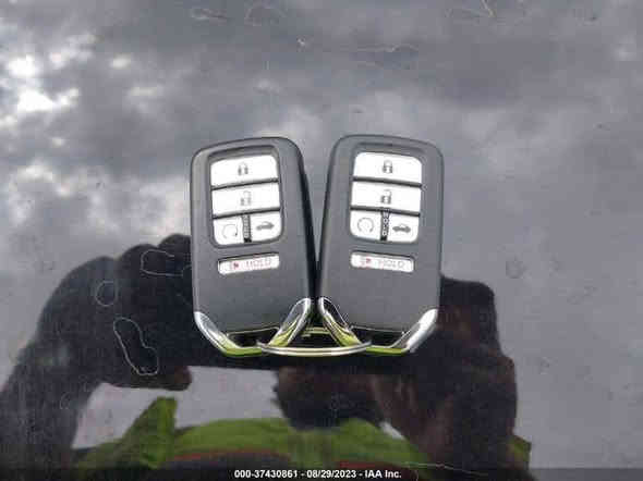 هوندا انسايت هايبرد 2022
وارد امريكي 
رقم بغداد 
ضررها بابين وجاملغ صفحه الصدر 
صور الحادث موجوده 
سيارة حلوة واقتصادية مال جناي
السعر 120 قفل
للاستفسار اتصال فقط 
‏‪***********‬‏
