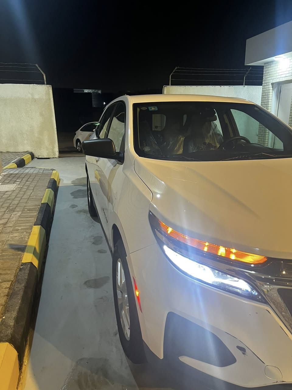 السلام عليكم  : شفرليت اكونيكس للبيع حرة بصرة ٢٠٢٣ حادث خلفي امبدل باب الجنطة فقط كفالة  من الصبغ والحادث كير مكينة كفالة كلشي شغال 

السعر :التواصل على رقم الهاتف 
***********

العنوان البصرة -ياسين خريبط
