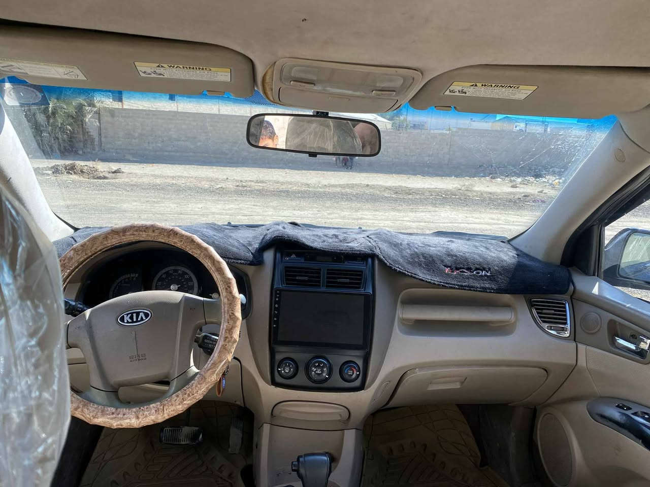 كيه سبورتاج للبيع موديل 2010 رقم بغداد بسمي تحويل ثااني يوم السيارا مصبوغه عام اثر جراد حدثها ربع البنيد مكينه أو كير مكفوله تخم تاير جديد سياره نضيفه مال جني للعنوان بغداد عويرج   السعر 95 أو بيها مجال الاستفسار الاتصال على الرقم ***********/***********
