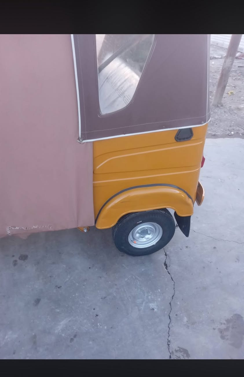 سلام عليكم تكتك البيع مرقمه رقم بغداد تحويل ثاني يوم تكتك فول مانقصه شي كلشي شغال مكان بغداد الشعله سعر عل رقم ***********
