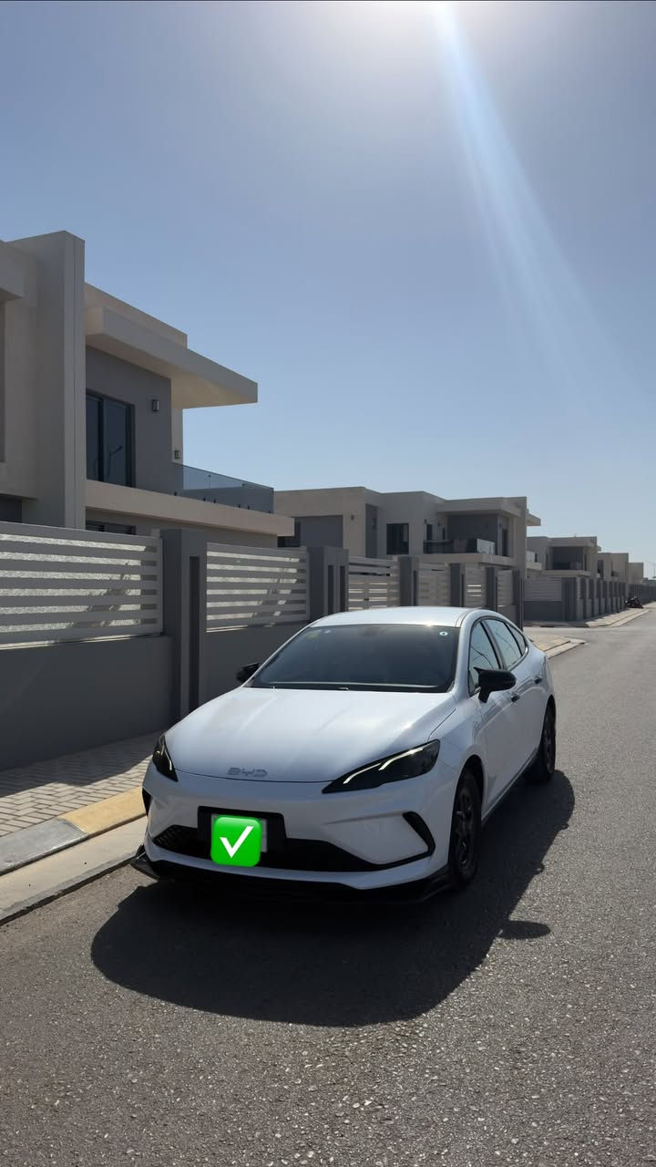 السلام عليكم
للبيع BYD سيل5  

كفالة عامة مشي السيارة مكينة 1856 كم و الكهرباء 3690 كم المجموع 5,546 سيارة نضيفة و جاهزة مرقم بغداد ب اسمي سعرها ب 19 مليون و بيه مجال بسيط 
مكاني بغداد الكاظمية 
للاستفسار ***********
