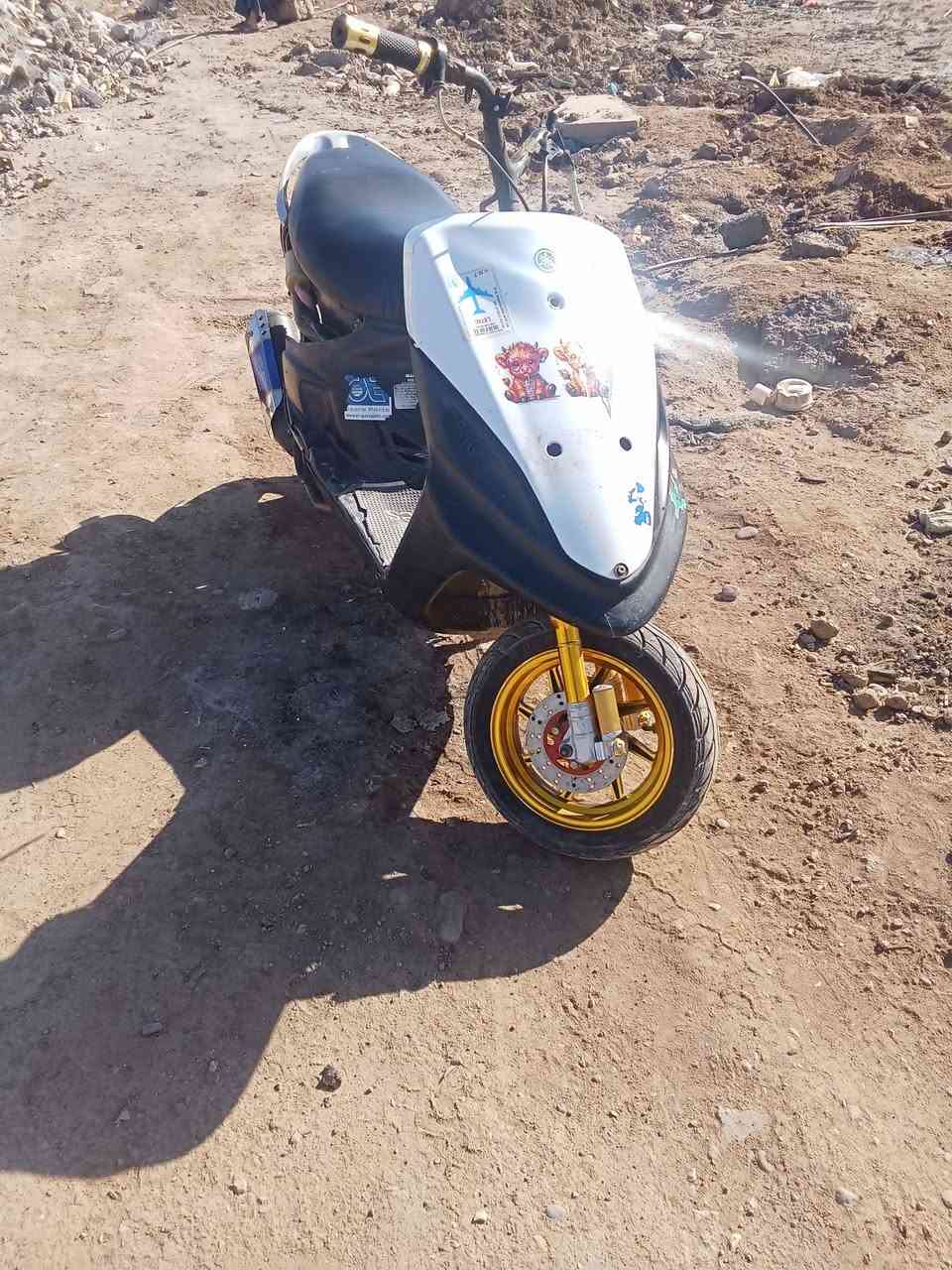 سلام عليكم دراجه ما كس قجمه مال لعب درجه كامله من سلف وهندر بيهه وياله. رياضي صالصنه راضي بوشه خمسه وخمسين  دراجه مال لعب كفرات كامله ختم واحد المكان البياع المعالف السعر 300 وبيهه مجال ***********
