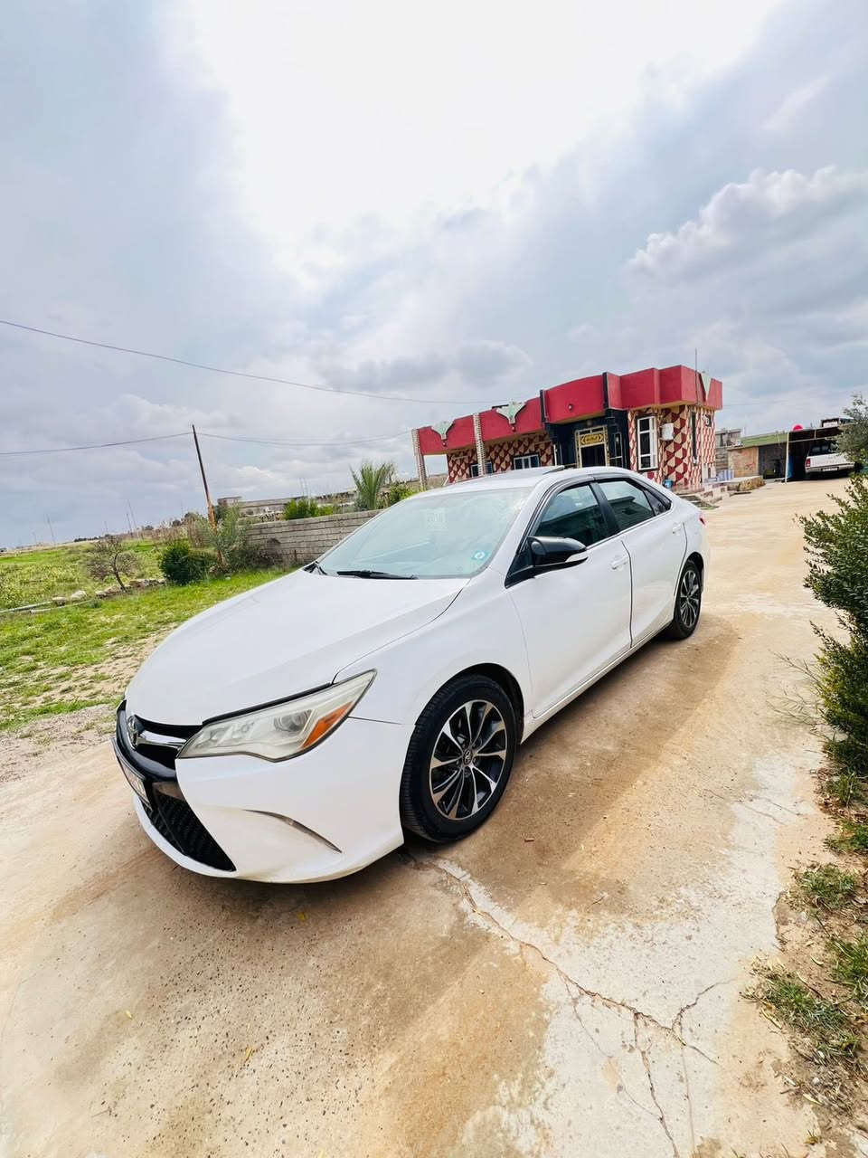 السلام عليكم
للبيع كامري امريكي 
XSE 2016
فول فول مواصفات عدا البصمه
رقم بغداد دولي
مشروع وطني
ضرر بونيد مبدل مؤسسة والباقي مرفق سونار بالصور
سنويه مجدده ل29
شرط التحويل والغرامات
تبريد قطعتين
كشانه تدفئه تبريد
والسياره  مواصفاتها معروفه مايحتاج اذكرها 
وسعرها مناسب وجوا السوك 
148 وبيها مجال 
ماتلگها بنظافتها بهيج سعر 
السياره مال بيت 
مكاني بيجي الحجاج 
هـ ‭0780 228 1303
