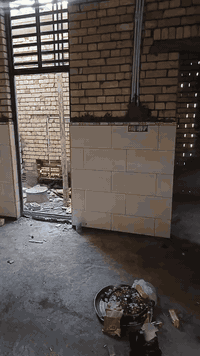 السلام عليكم خلفه اشتغل ترميم اوجديد جميع المناز مكاني بغداد الكرخ هاتف ***********
