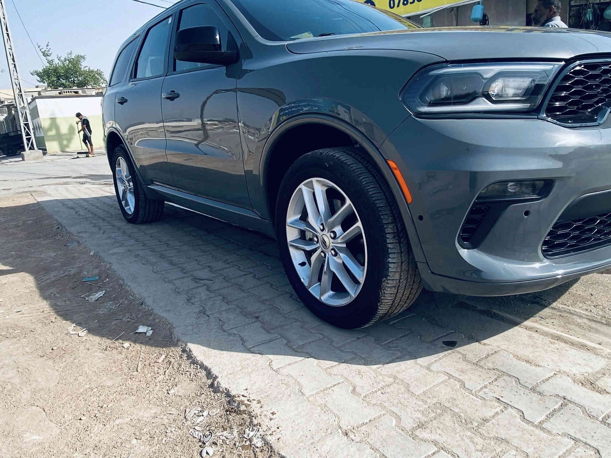 دودج دورانكو GT  لون إسمنتي مميز
#الموديل : 2023
#الضرر : بابين نفس الون بدون صبغ اصليات ونص الجاملغ الخلفي 
#الرقم : اربيل (الرقم الحديث) تحويل او وكالة حسب الرغبة

#المواصفات :
▪️السيارة: دوج دورنكو جي تي
▪️المحرك: 3.6L . V6  (ستة سلندر)
▪️العداد: 20 الف حقيقي دخول جديد ماماشيه بالعراق 
لايتات زينون مع حاجب LED مع كشافات دعامية زينون
بصمات عدد 2 للأبواب مع بصمة جنطة وبصمة تشغيل وتشغيل عن بعد
حساس خلفي
كامرة خلفية دوارة اصل مع الستيرن
شاشة الدشبول حجم كبير
غرفة السيارة جلد احمر 
تحكم فول كهرباء لكرسي السائق 
تدفئة لكشنات المقدمة
تدفئة ستيرن
سستم صوت
تشغيل عن بعد
جنطة كهرباء
تحكم ستيرن جهتين بلوتوث وحاكية وكروس سرعة وتحكم صوت 
نظام ABS مانع انزلاق

السعر المطلوب: 310 ورقة مع المجال

 
الاتصال على :
***********
