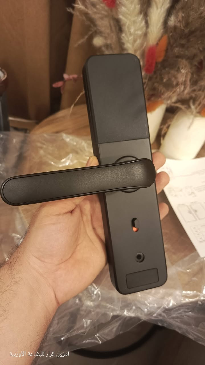 كيلون سمارت 5 عميات للفتح 🔑
.... 
الفتح عن طريق البصمة 🔴
الفتح عن طريق الكارت 💳
الفتح عن طريق الهاتف 📱
الفتح عن طريق الباسورد 1️⃣3️⃣4️⃣1️⃣
الفتح عن طريق المفتاح التقليدي 🗝️
للحجز والاستفسار المراسلة على الخاص او واتساب


**إذا كنت صاحب هذا الإعلان وتريد حذفه لأي سبب، رجاءا أرسل رسالة إلى الدعم الفني**