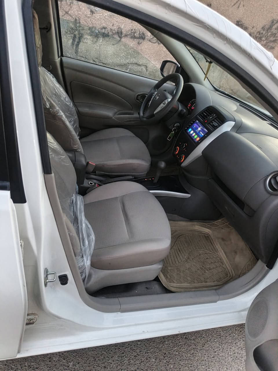 السلام عليكم سني البيع موديل 2025
ماشيه 3000 حقيقي مكفولة بيه بارد
2صابع بل جاملغ أمامي الأيسر 
الباقي كفاله كامره خلفيه شاشه لمس 
السعر 124وبيه مجال 
***********
